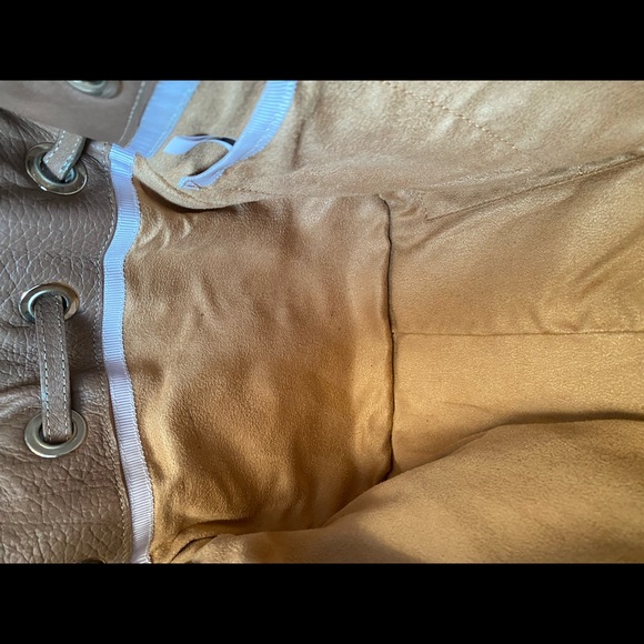 PRELOVED AUTHENTIC JIMMY CHOO LEATHER TWOWAY BAG - Picture 6 of 16